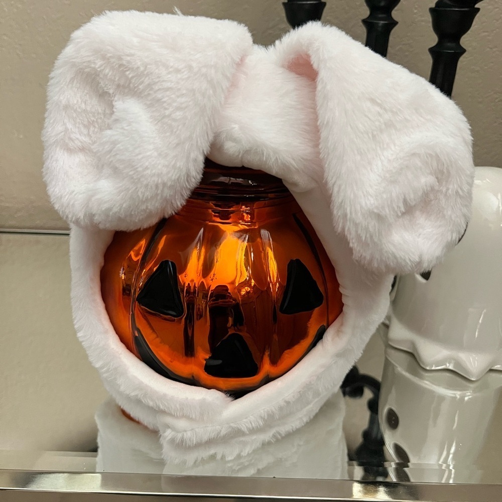 Adorable Pink and White Bunny Ear Hat for Kids - Picture 4 of 4